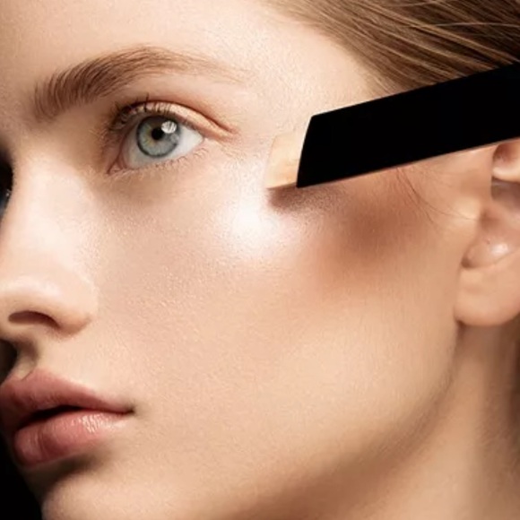 Hourglass champagne flash vanish highlighting stick flash - Picture 3 of 7